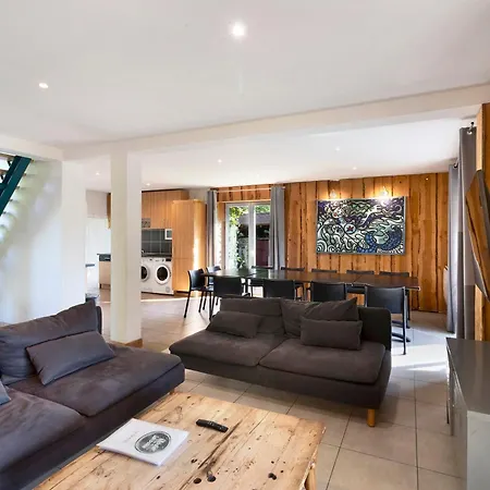 Ancienne Ferme Renovee La Grange بيت للعطل
