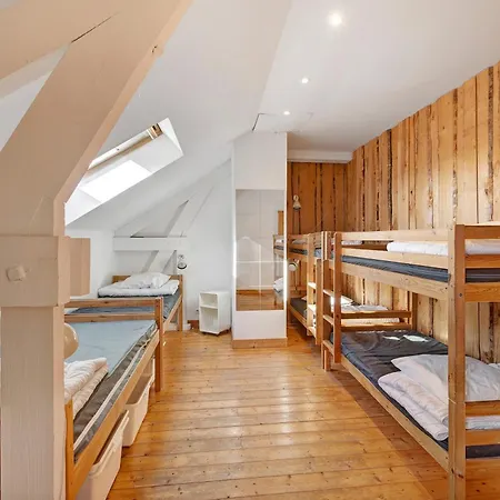 Ancienne Ferme Renovee La Grange بيت للعطل *